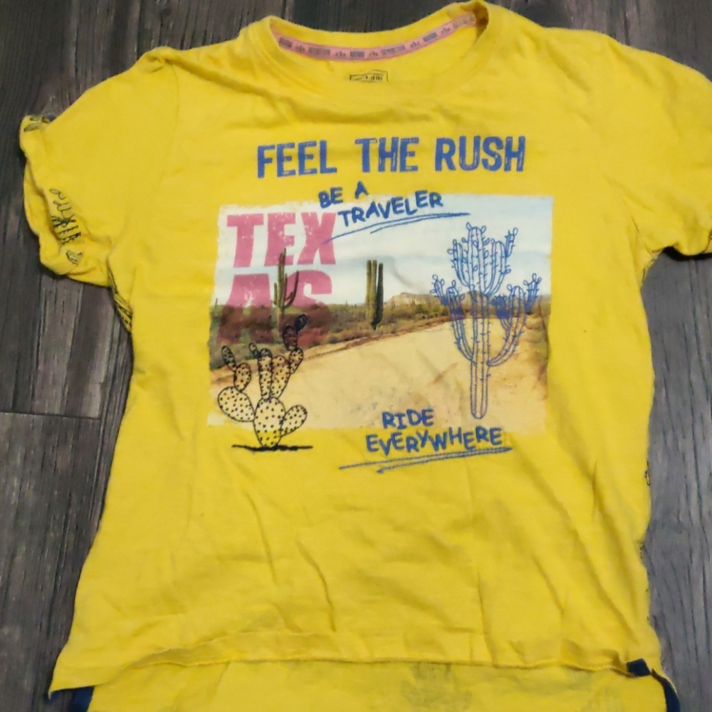 Kids t shirt
